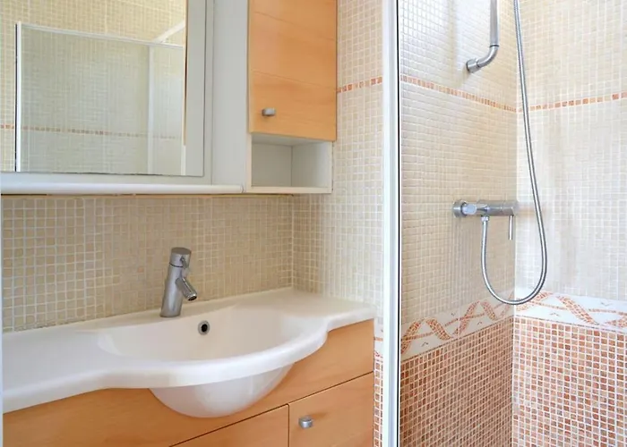 Alaric & Jacuzzi Ilot 1 Rang1! Vue Mer! 4rooms! Clim 10p 24h24 * Gruissan